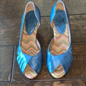 CROWN VINTAGE | low heels